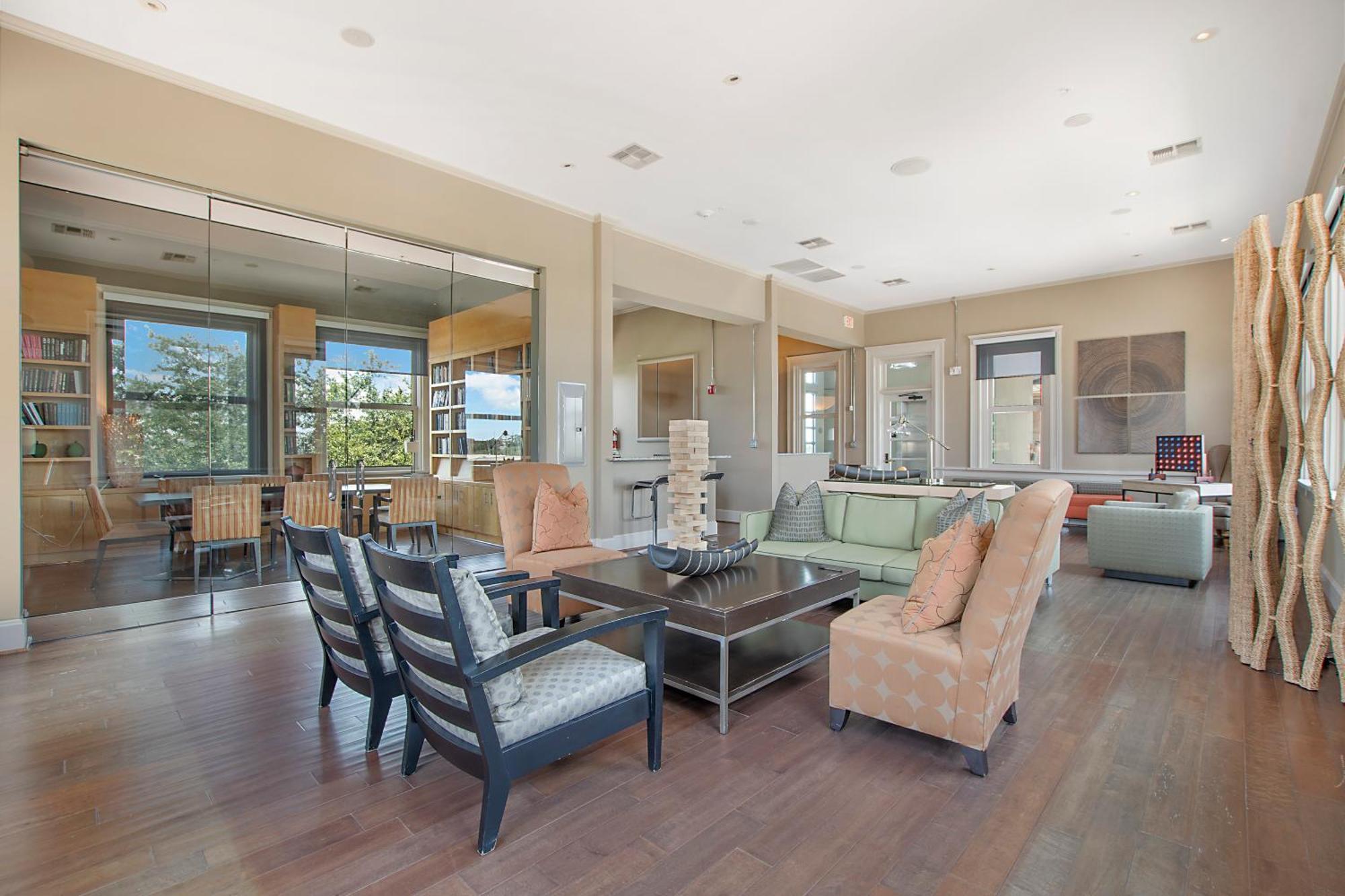 Cowboy Live, Laugh, & Loft Fort Worth 2 Bedroom Loft Downtown المظهر الخارجي الصورة